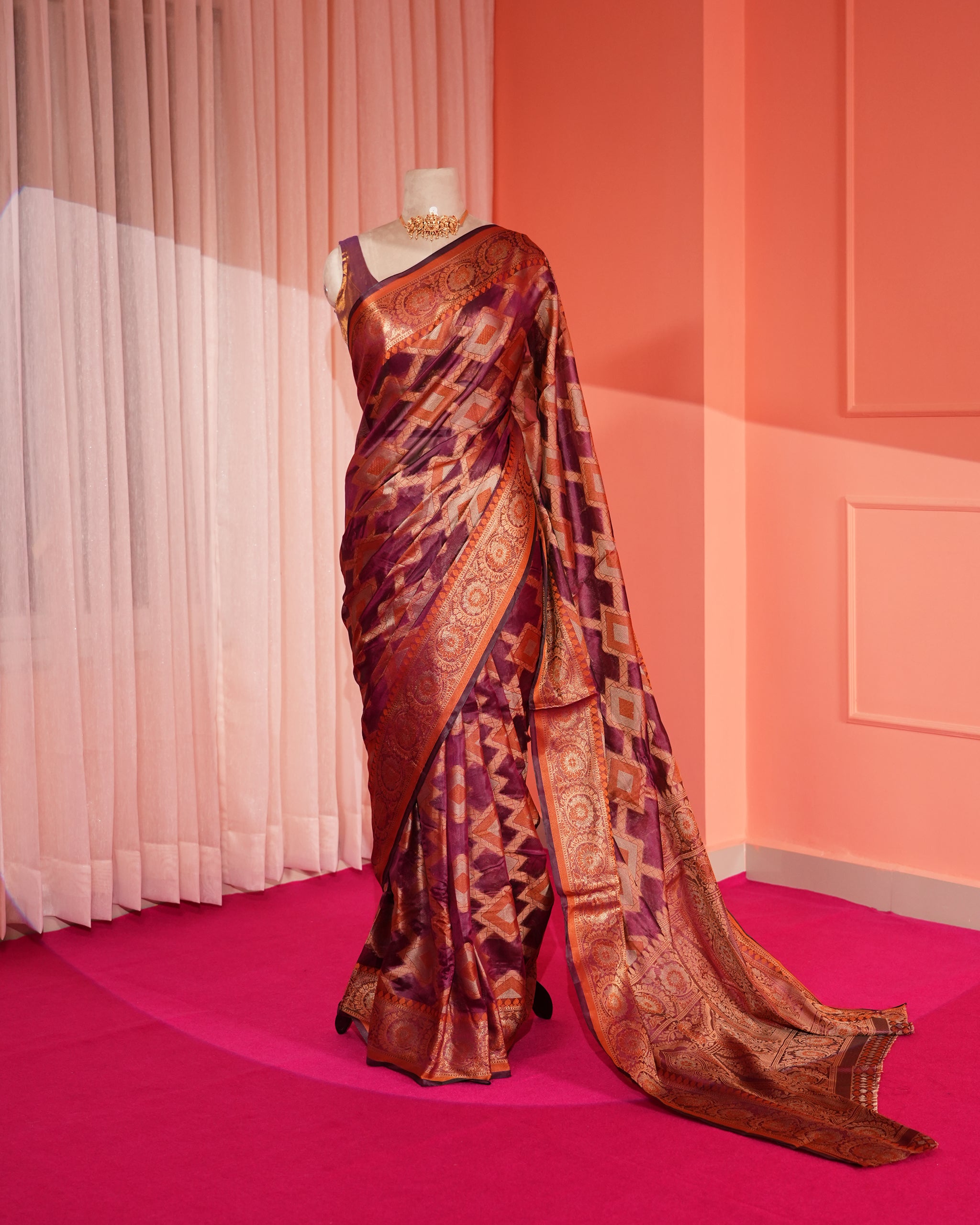 Cocoa Radiance Glow in Chocolate Silk