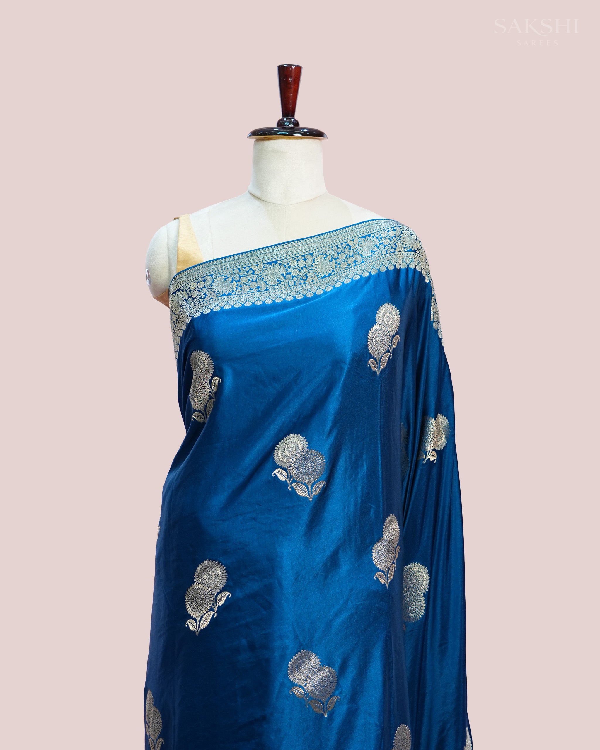 Signature Regal Double Flower Trouble in Dark Blue