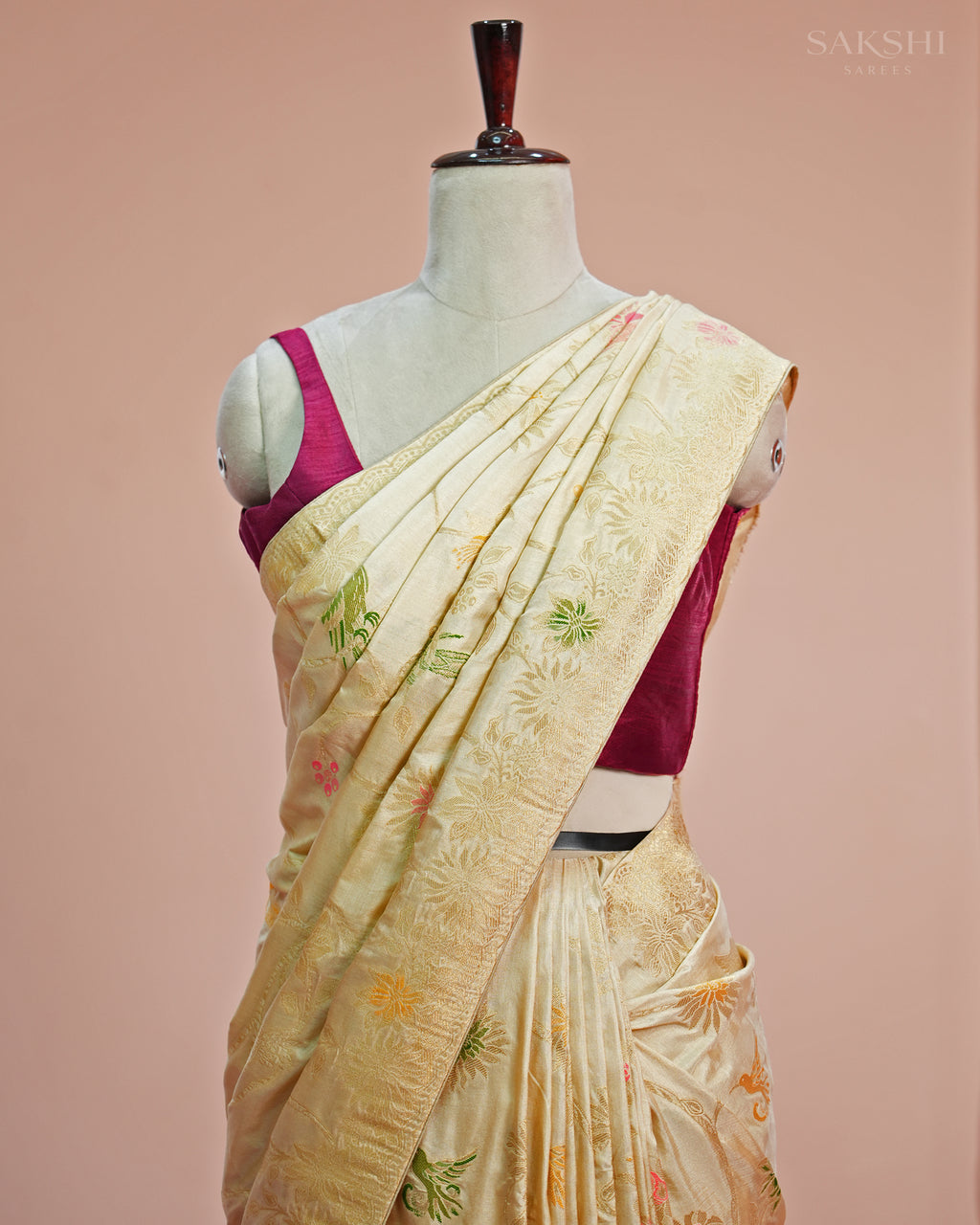Signature Regal Parrot your Vibe in Gold