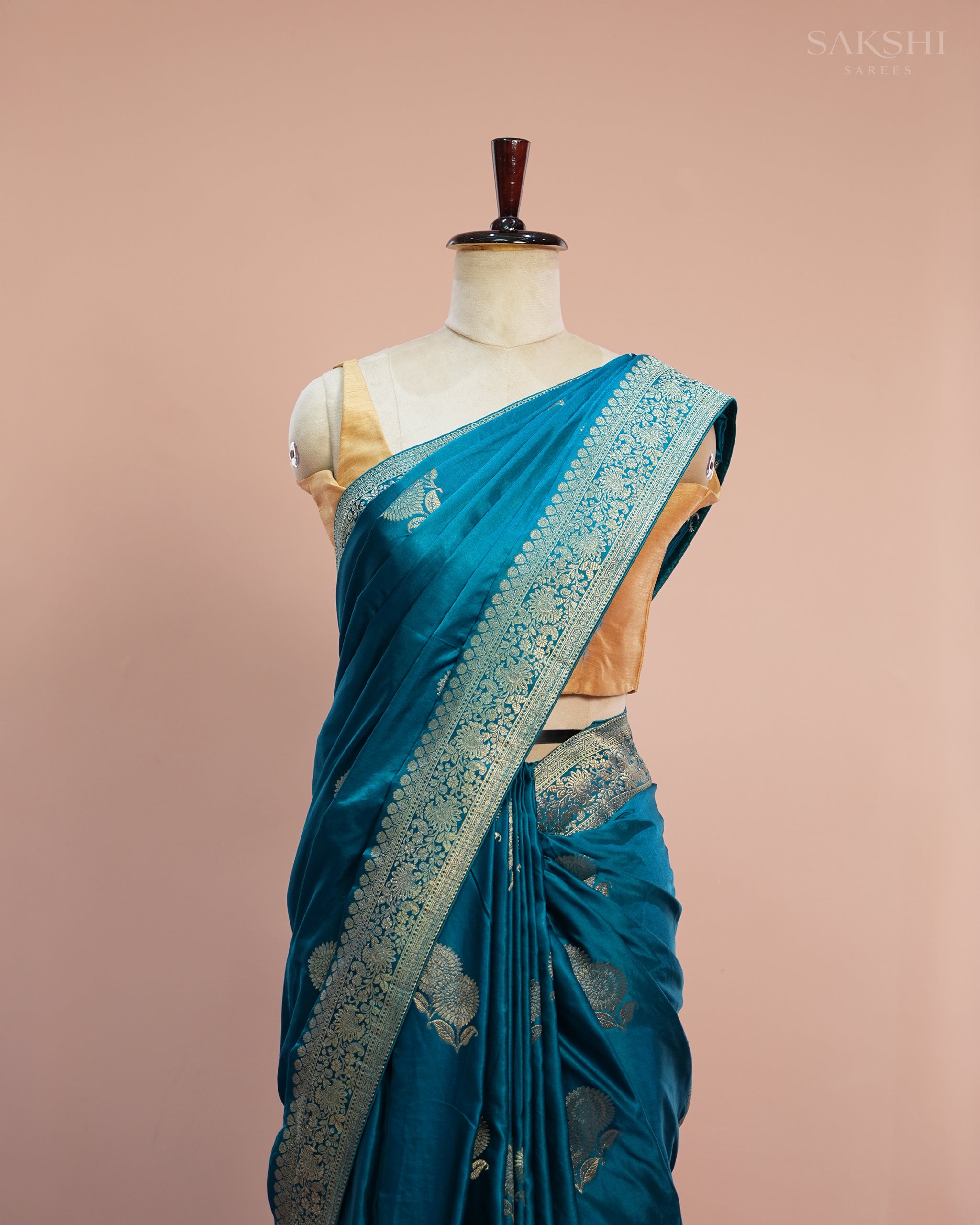 Signature Regal Double Flower Trouble in Light Blue