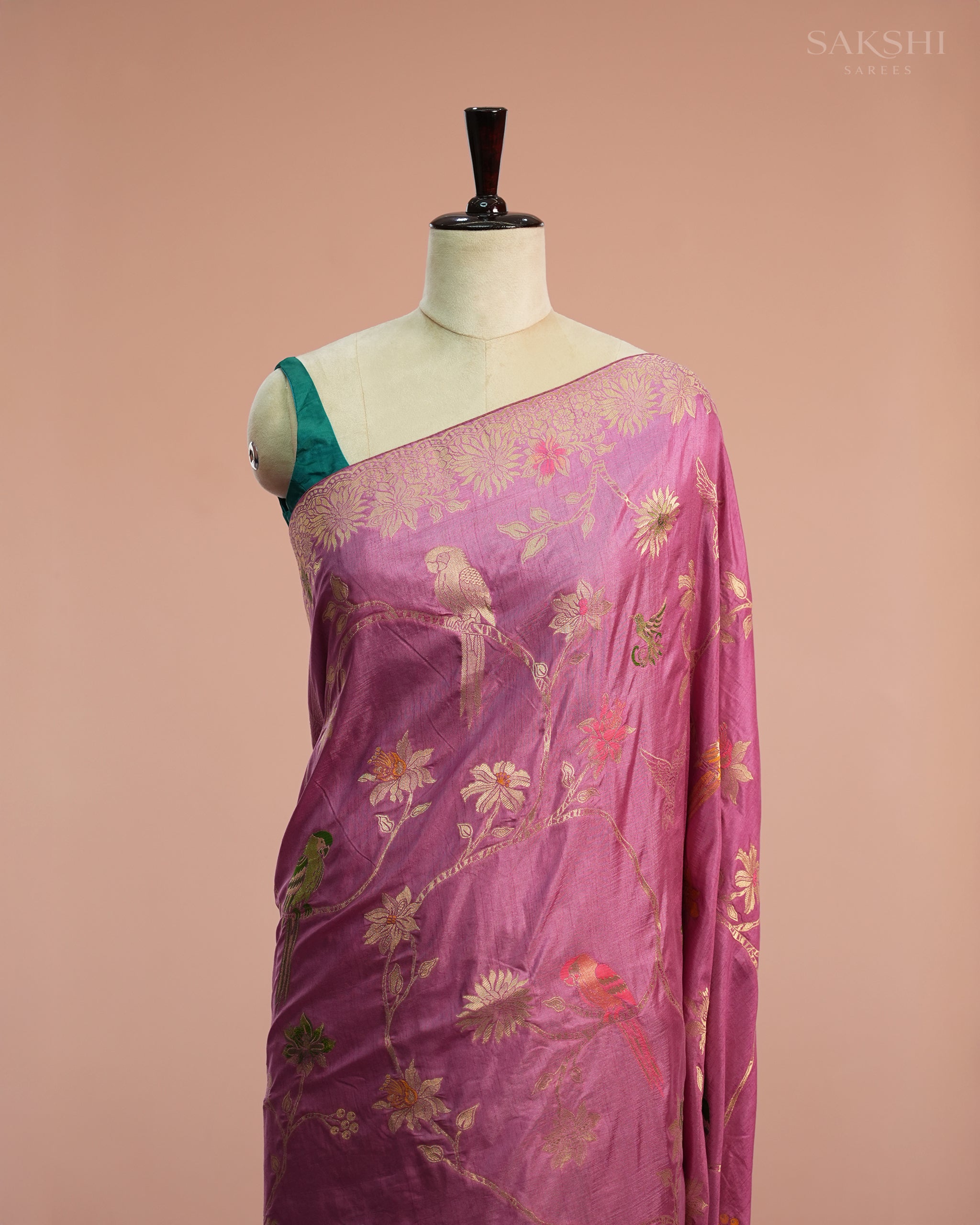 Signature Regal Parrot your Vibe in Pink