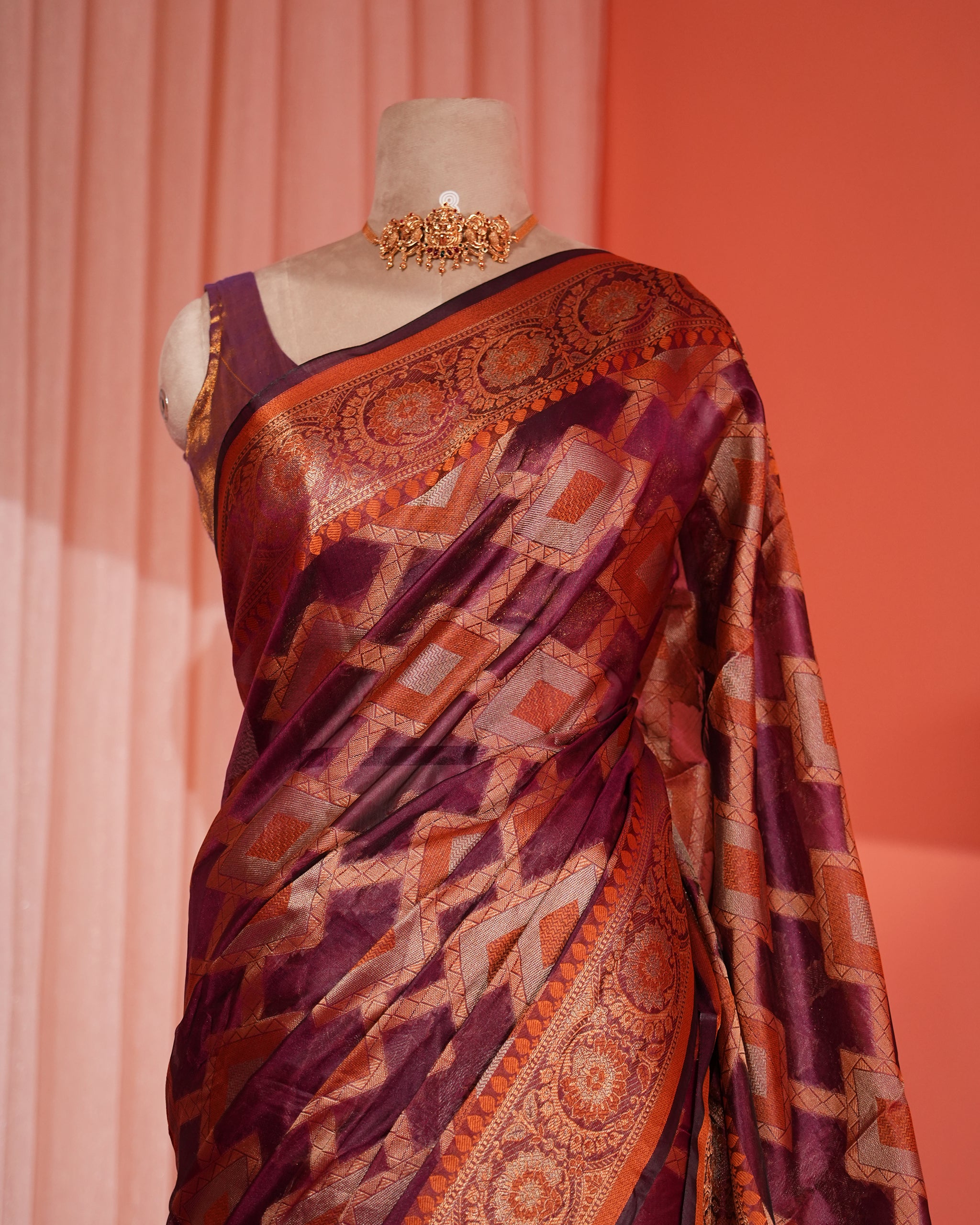 Cocoa Radiance Glow in Chocolate Silk