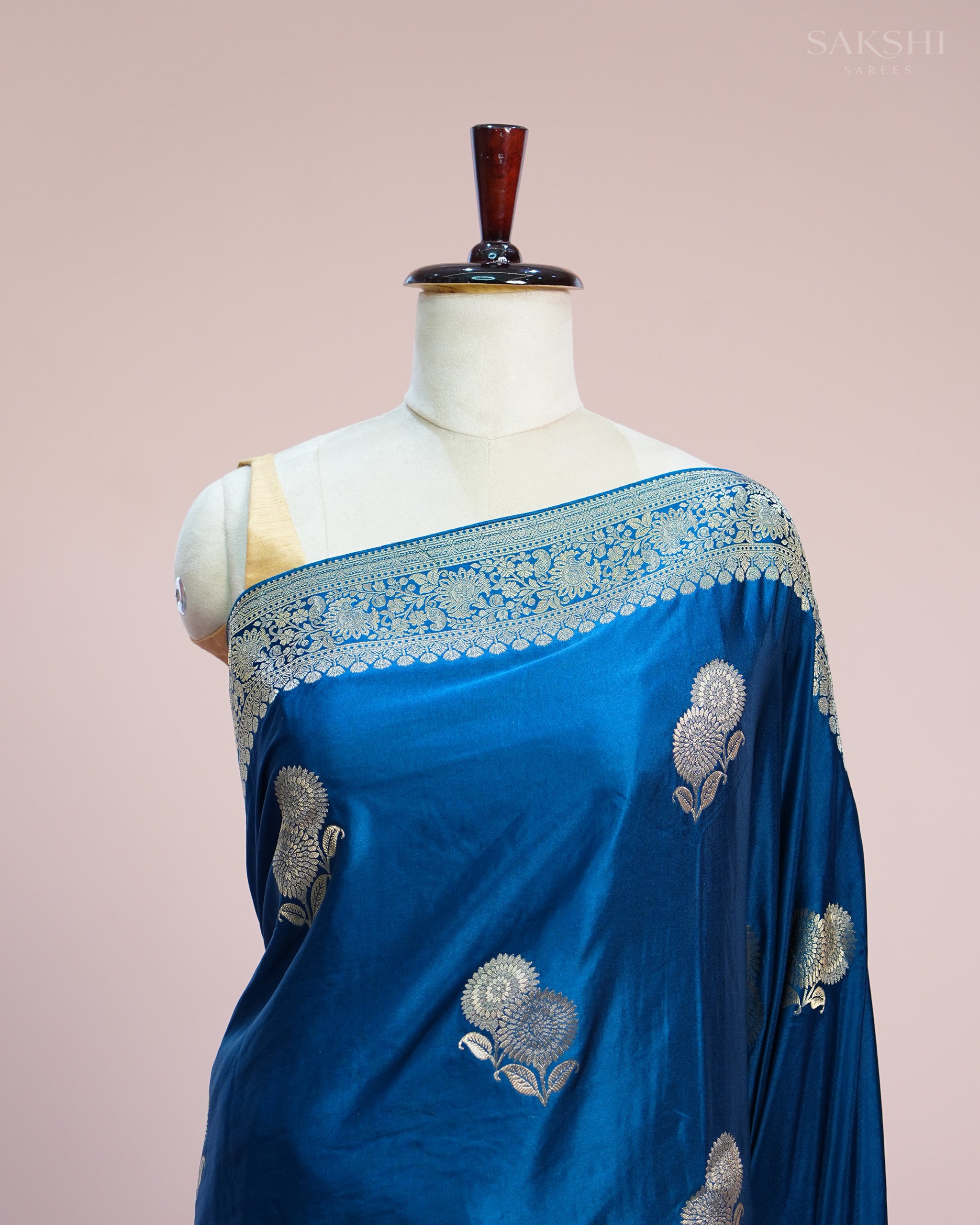 Signature Regal Double Flower Trouble in Dark Blue