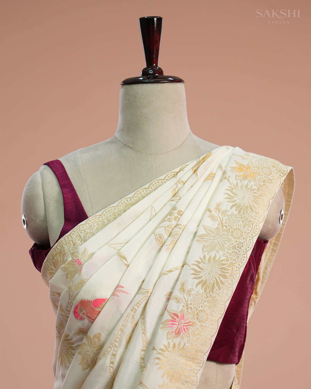 Signature Regal Parrot your Vibe in White