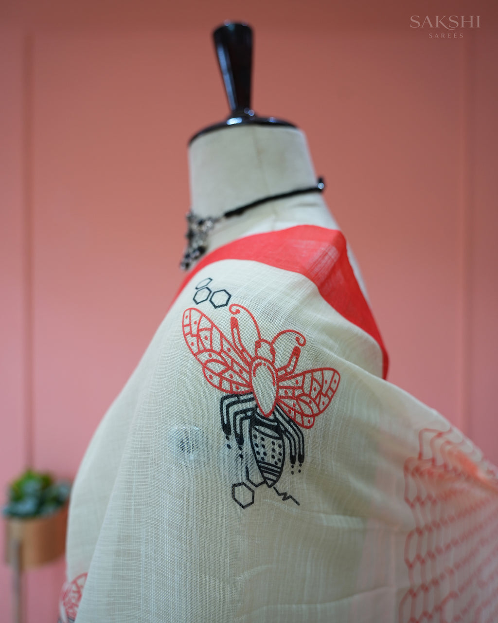 Everyday Nectar with Queen Bee