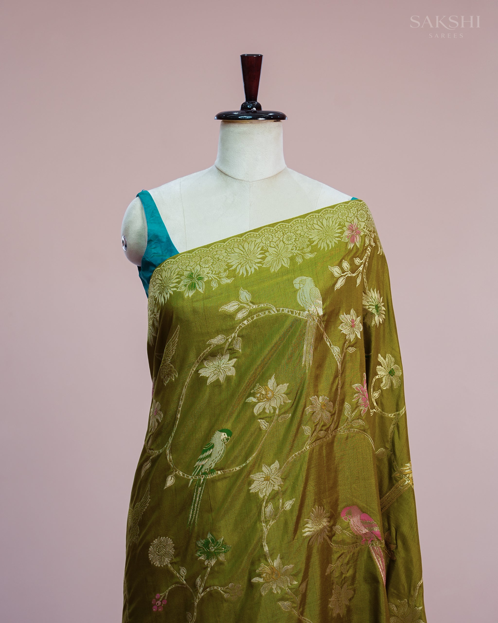 Signature Regal Parrot your Vibe in Green
