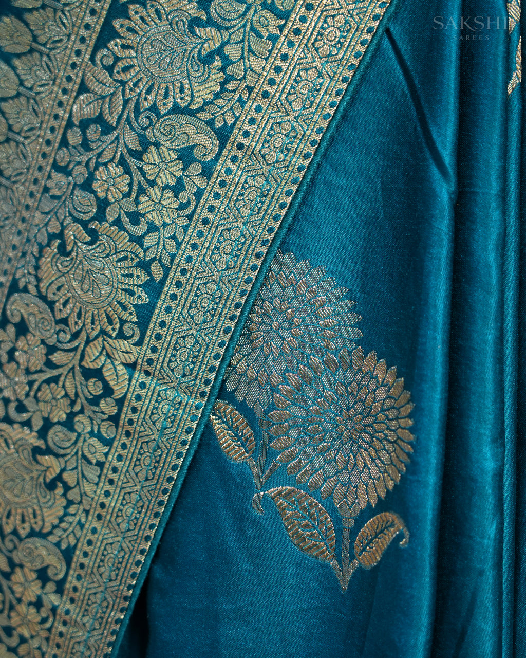 Signature Regal Double Flower Trouble in Light Blue