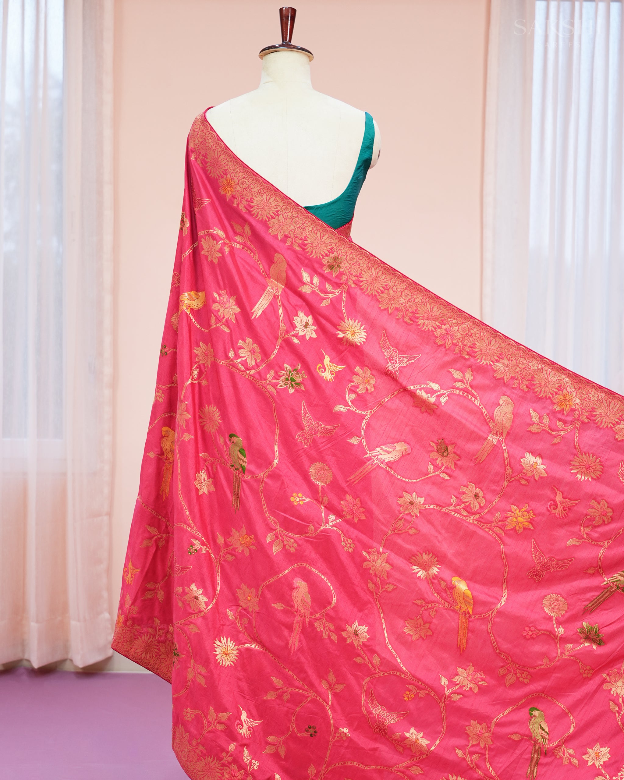 Signature Regal Parrot your Vibe in Onion Pink