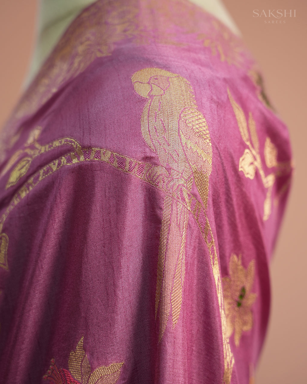 Signature Regal Parrot your Vibe in Pink