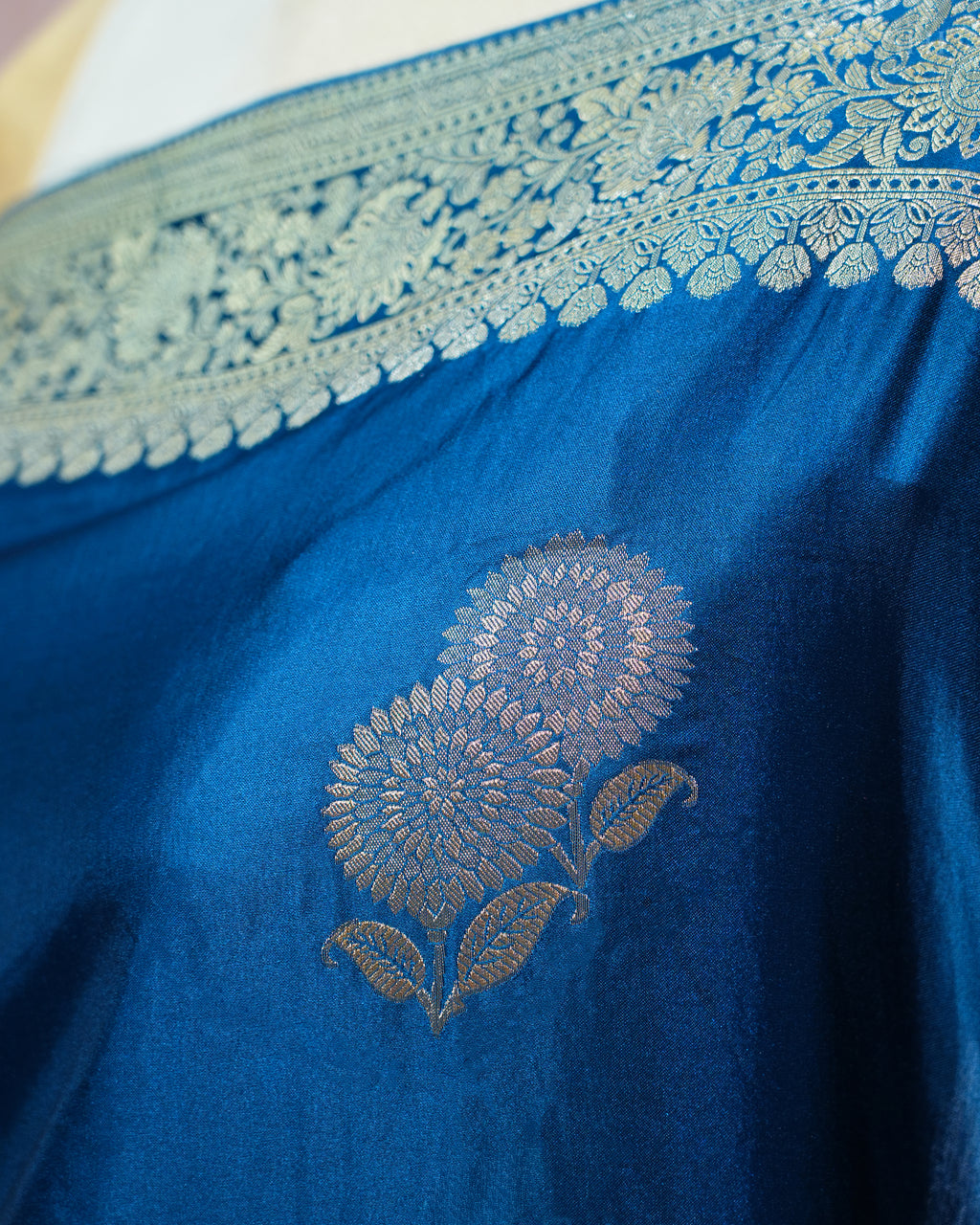 Signature Regal Double Flower Trouble in Dark Blue