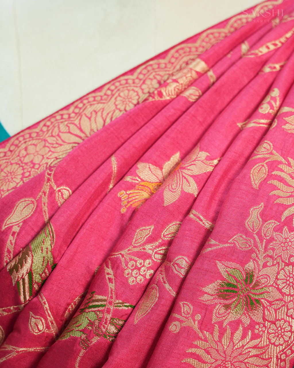 Signature Regal Parrot your Vibe in Onion Pink