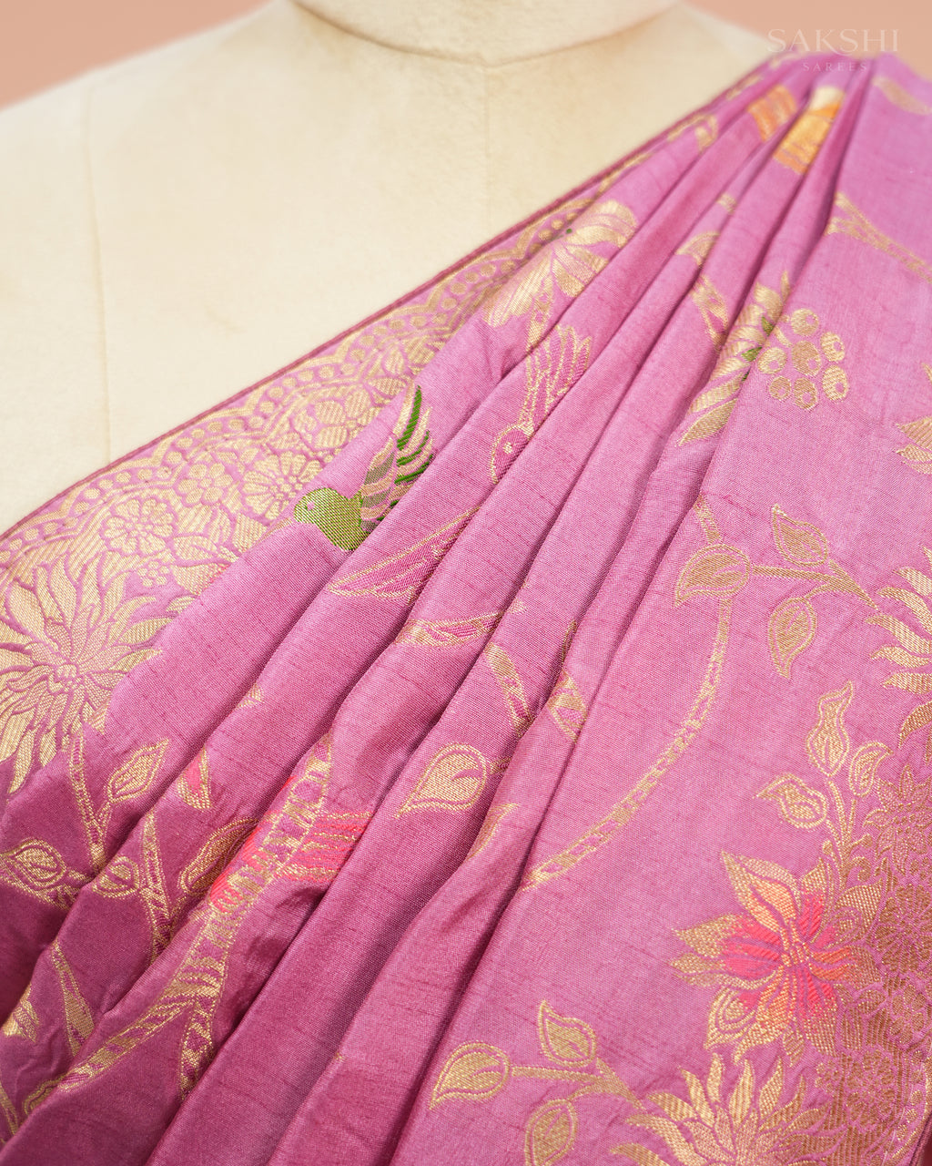 Signature Regal Parrot your Vibe in Pink
