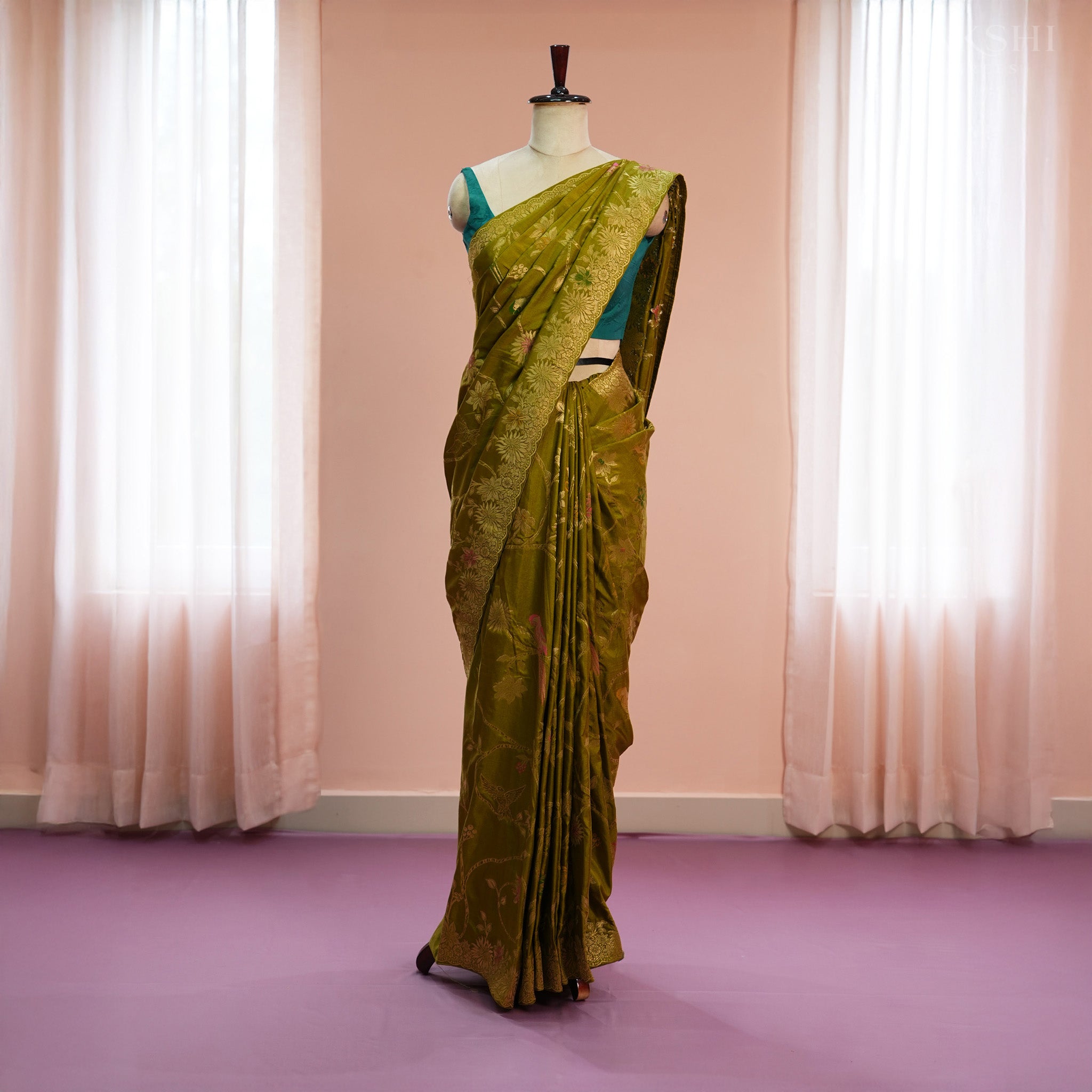 Signature Regal Parrot your Vibe in Green