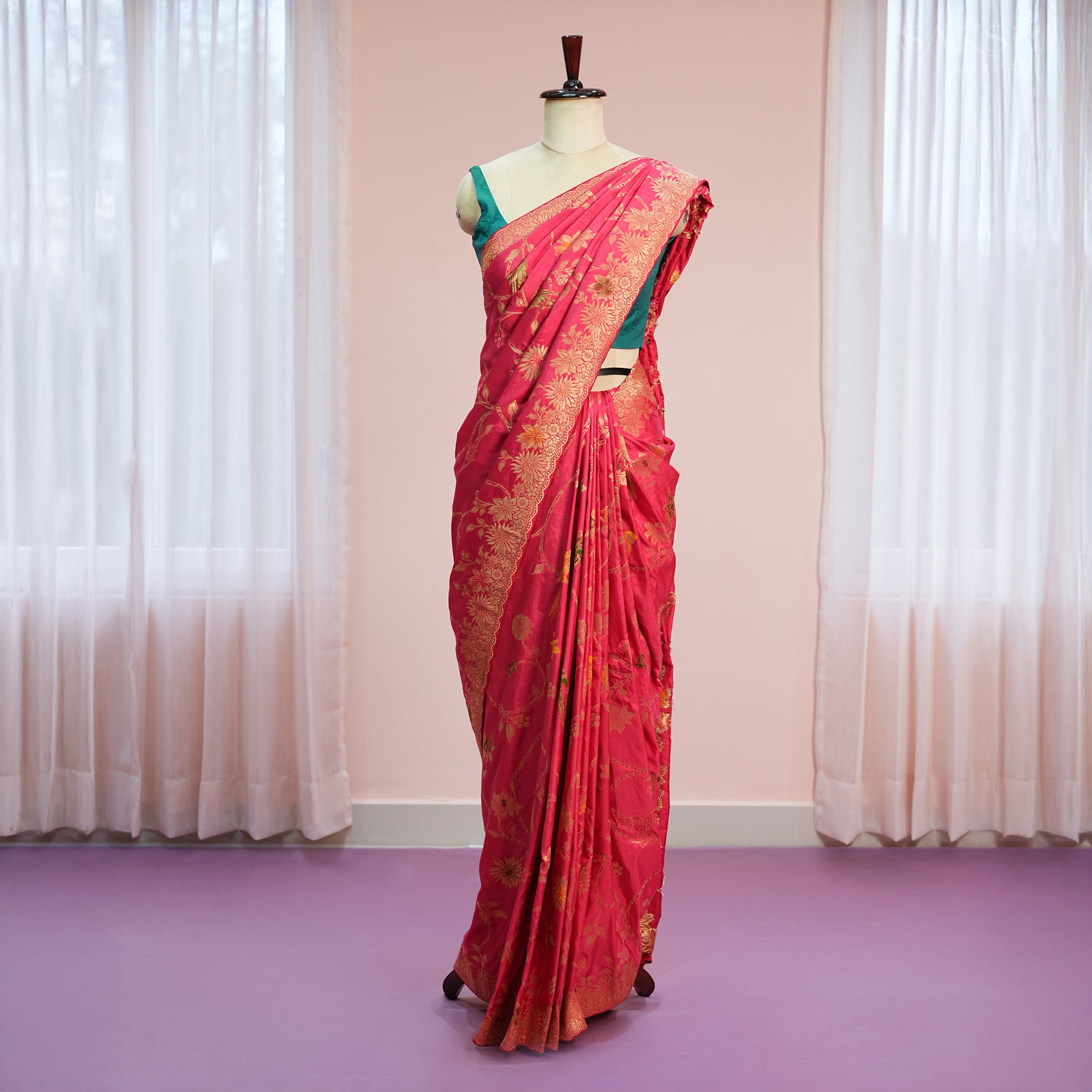 Signature Regal Parrot your Vibe in Onion Pink