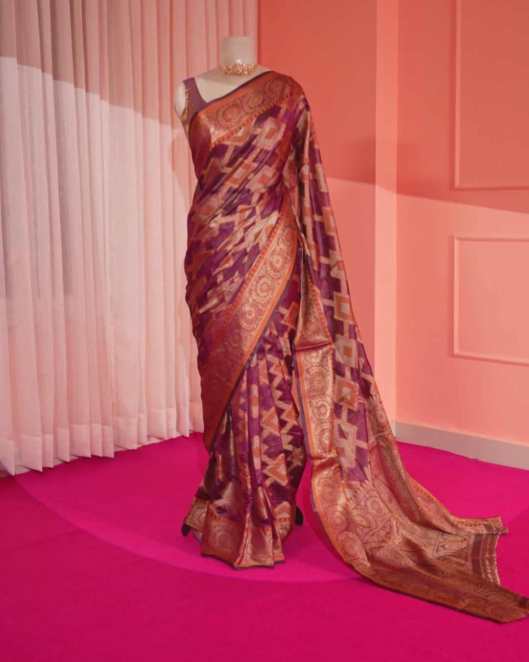 Cocoa Radiance Glow in Chocolate Silk